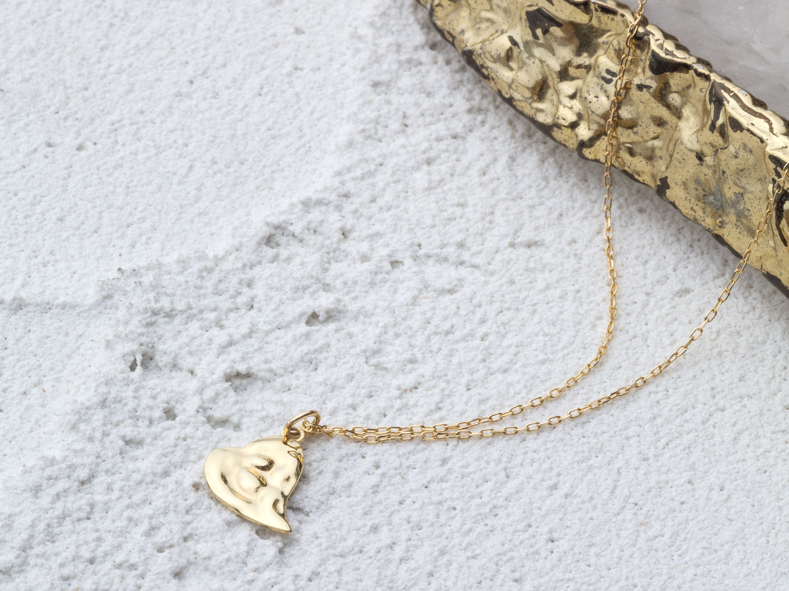 LOVE モチーフ イエローゴールドネックレス 18k - IRIE JEWELRY